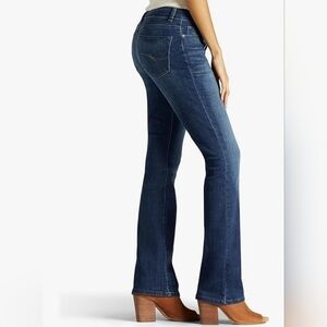Lee Women's Modern Series Curvy-Fit Bootcut Jeans Size 12 Short